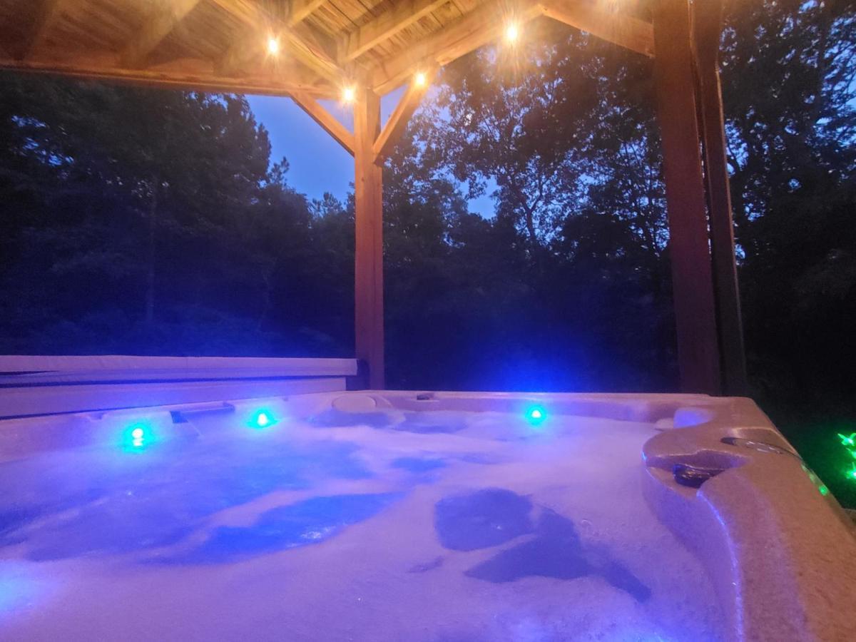 Smoky Mountain Cabin - Hot Tub - Fire Pit マーフィ エクステリア 写真