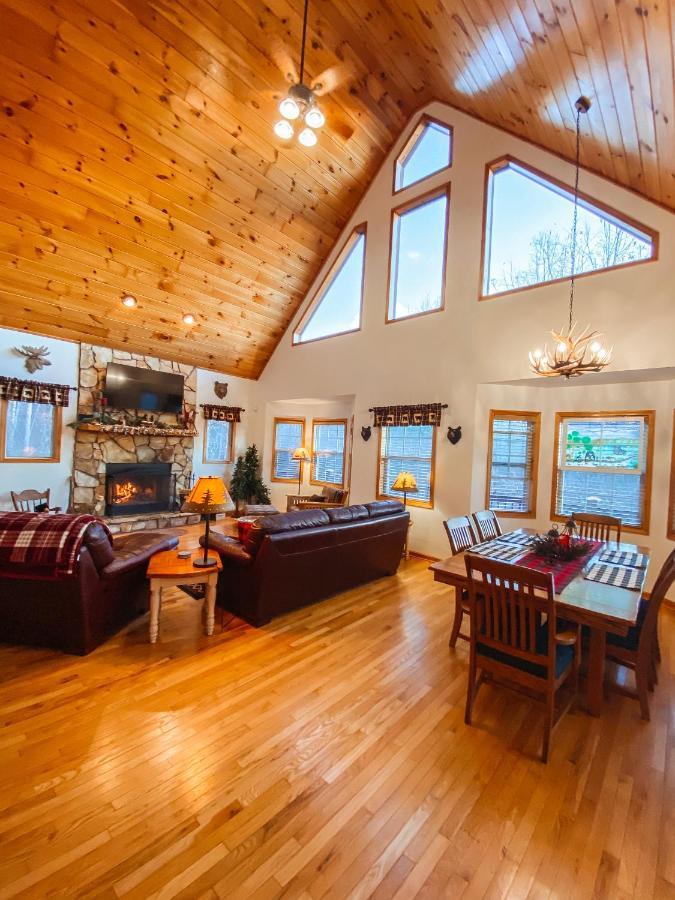 Smoky Mountain Cabin - Hot Tub - Fire Pit マーフィ エクステリア 写真
